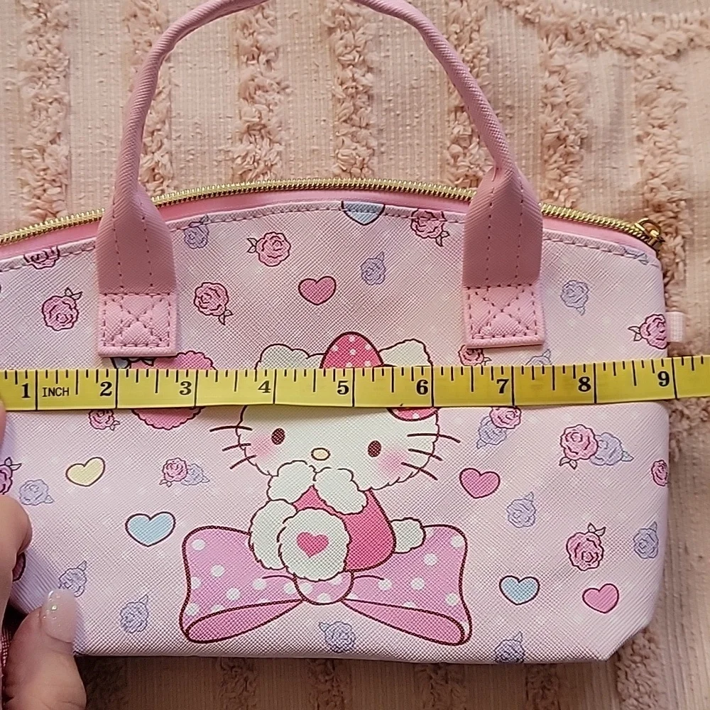 Hello Kitty Handbag with adjustable shoulder strap, pink 💗.  NWOT.